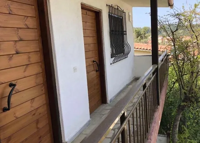 Sarizas Apartments